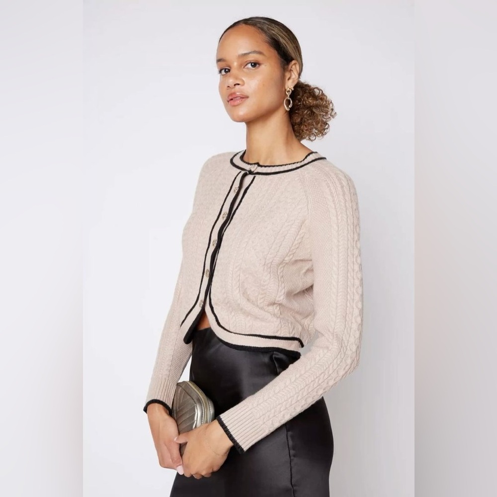 fab'rik Women Beige Cable Knit Cropped Cardigan Black Contrast Trim Gold Buttons